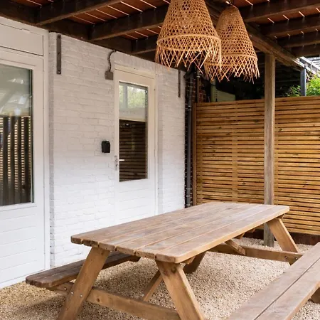 No 5 Aan Zee - 300 Meter Het Met Gratis Parkeergelegenheid Holiday home *